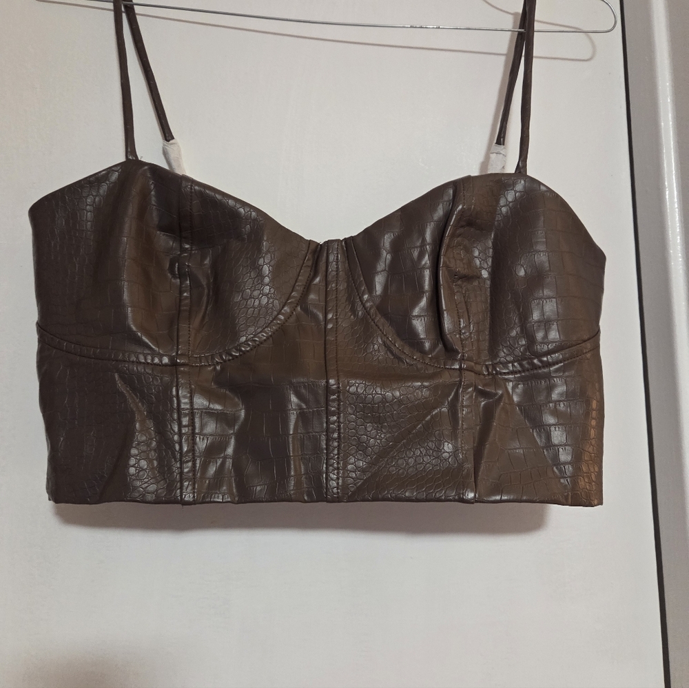 Express Brown Croc-Embossed Top - Picture 4 of 4